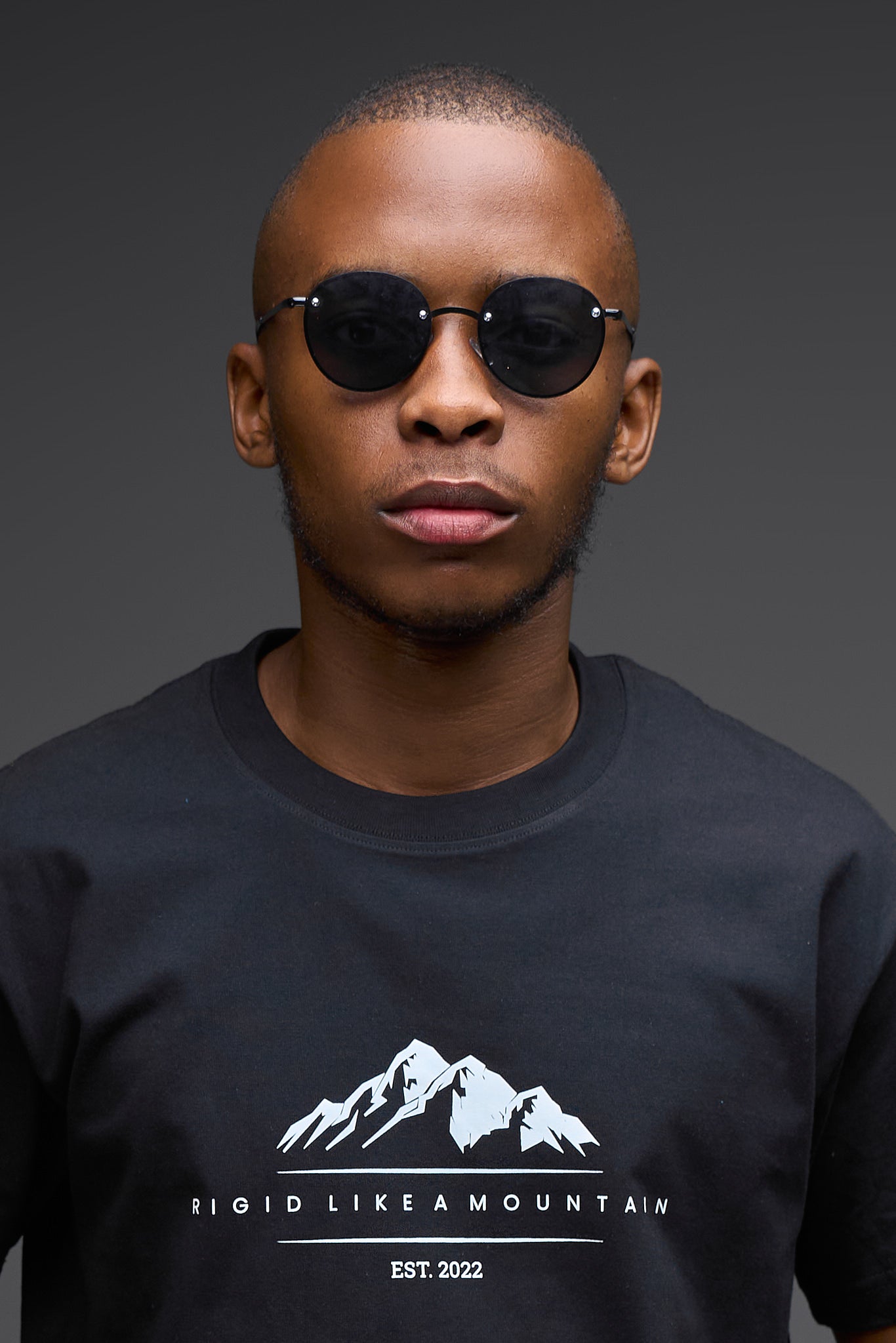 Rigid like a mountain- Tshirt